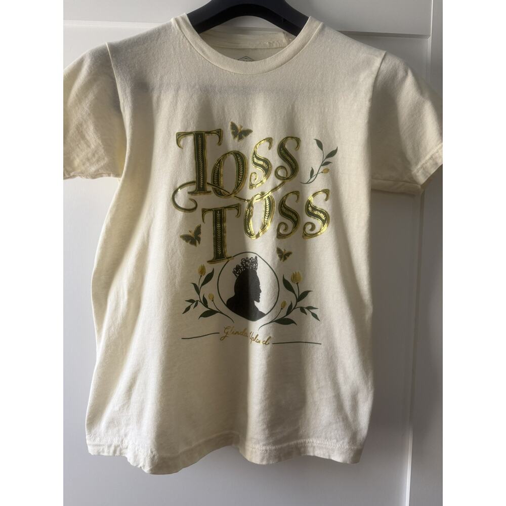 Wicked M Toss Toss tshirt